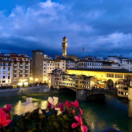 Ponte Vecchio View Luxury Apartment フィレンツェ エクステリア 写真