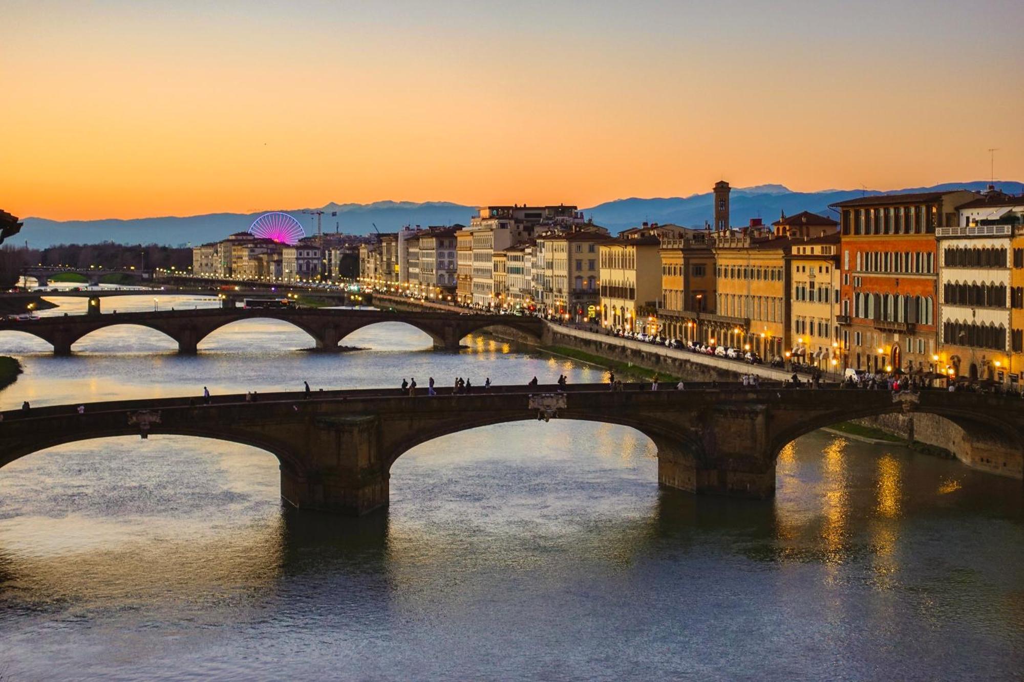 Ponte Vecchio View Luxury Apartment フィレンツェ エクステリア 写真