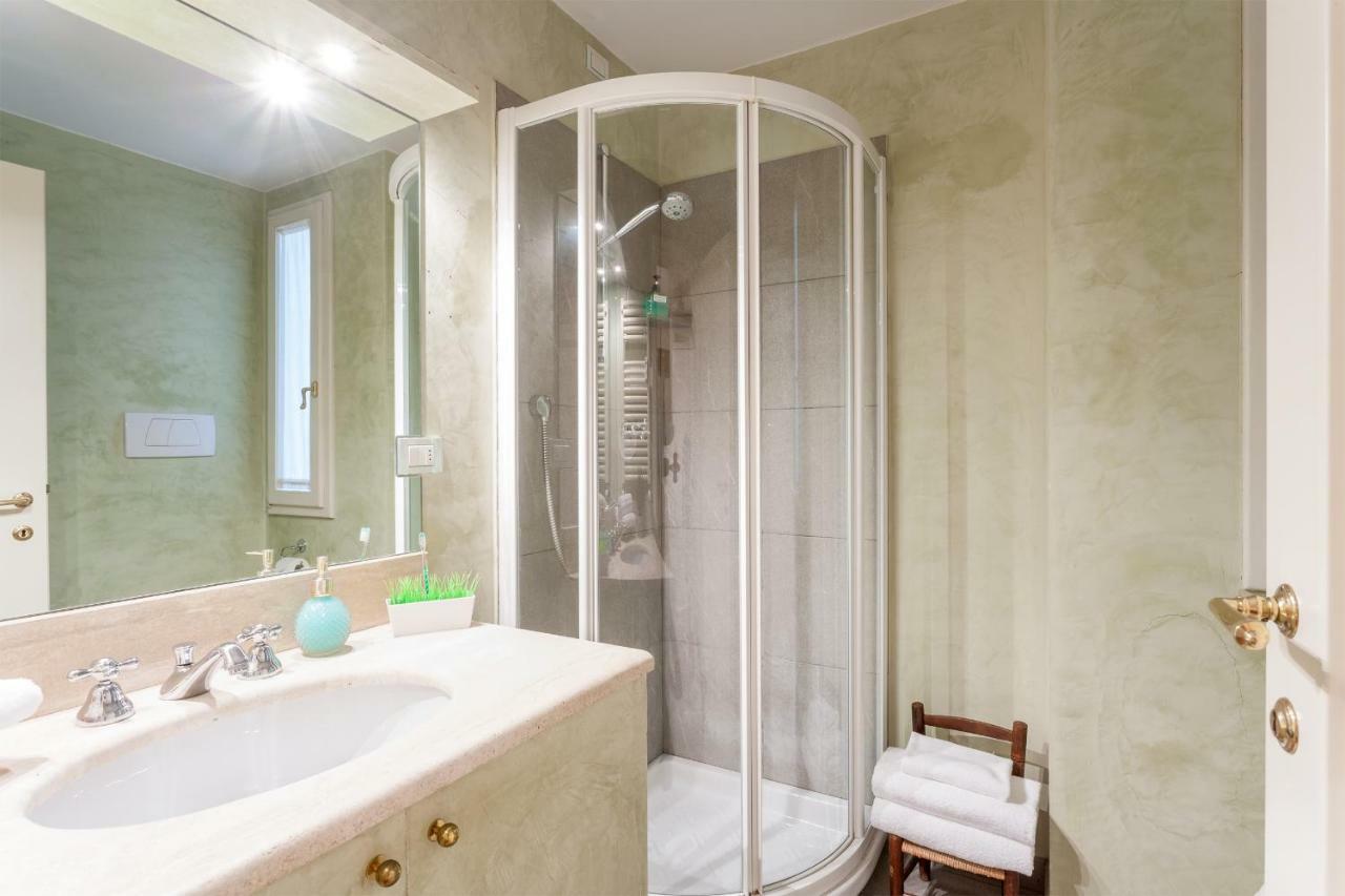 Ponte Vecchio View Luxury Apartment フィレンツェ エクステリア 写真